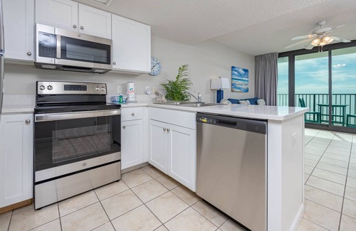 Gulf Shores Condo | It is just like a CONDO…it's the Phoenix Hotels! FREE Wifi - Full Kitchen