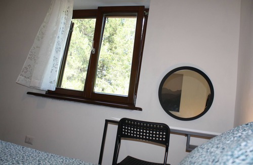 Lorica House | Tra il Bosco e il Lago - Casa Ginestra