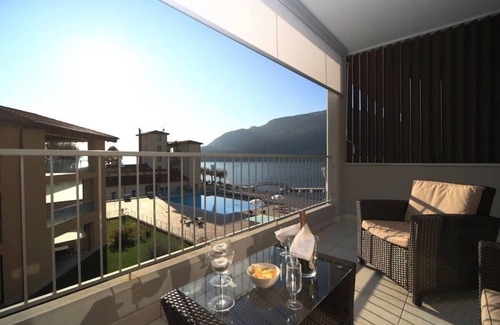 Maccagno Apartment | 2 bedroom Lake Maggiore apartment with pool