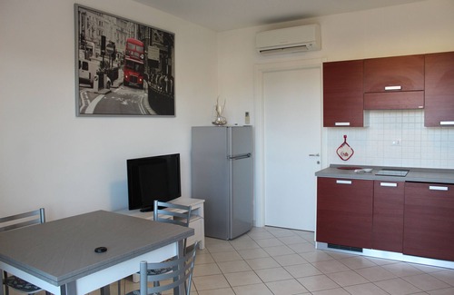 Marina di Castagneto Carducci Apartment | BEAUTIFUL APARTMENT IN COTTAGE, LOCATED IN BEAUTIFUL LOCATION