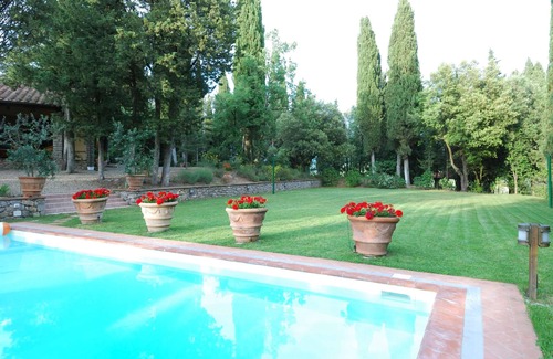 Greve in Chianti Villa | Villa - PrivatePool, Fenced Garden 6000m², 3rooms 8-people, Chianti-Wine-Relax