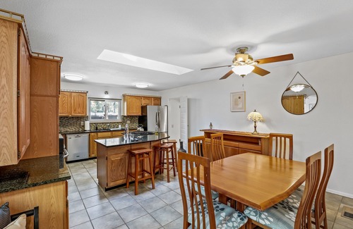 Flagstaff House | It's Aspen time in Flagstaff | Local Discounts