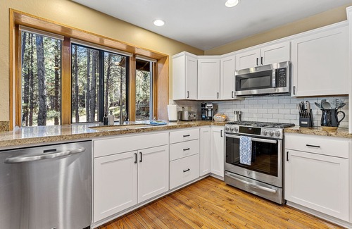 Flagstaff Cabin | It's Aspen time in Flagstaff | Local Discounts