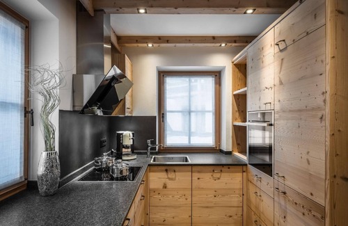 Mareo House | Pure relaxation in a holiday home for six adults with a private spa area