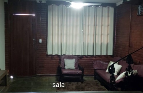 Itauna House | Itauna on the beach, next to the Surf World