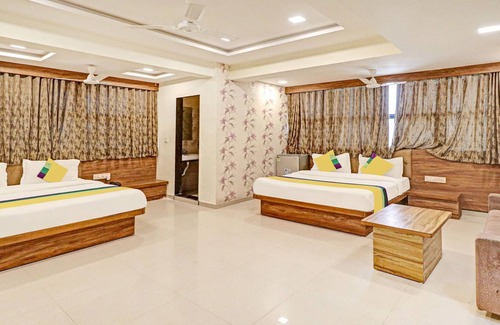 Viramgam Hotel | Itsy By Treebo - Vitthal Palace