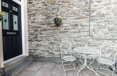 Bowness-on-Windermere Cottage | IVY BANK, pet friendly, with open fire in Windermere