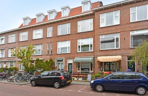 Segbroek Apartment | IVY - Classical & modern apartment in lovely neighbourhood near beach