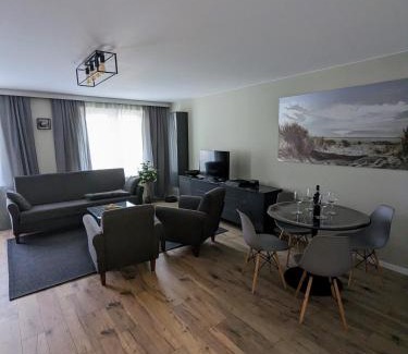 Lukecin Apartment | J.A.C.K.E.S.