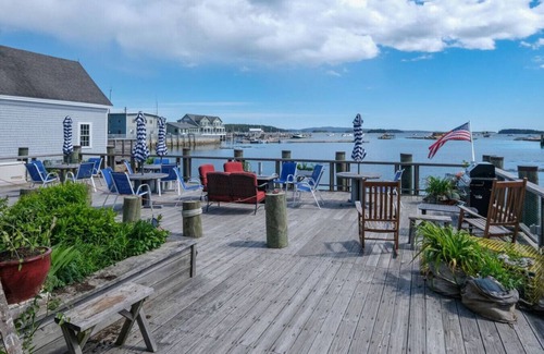 Stonington Apartment | J & E Riggins - Inn on the Harbor