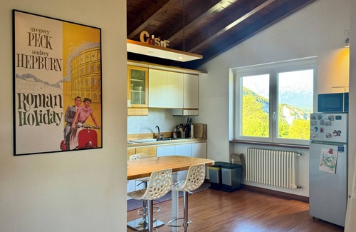 Caslino d'Erba Villa | J&J House Como Bellagio Holiday home with pool in the Larian triangle