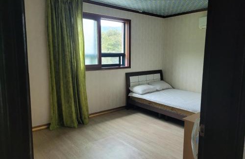 Boryeong Hotel | J Motel