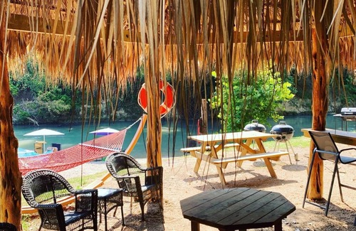 Prairie Lea House | #J Son's Blue River Camp - Glamping Cabin w/2 Queen Beds