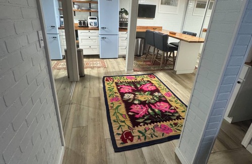 West Hartford Apartment | J Suite - Cozy Studio Apartmentnn