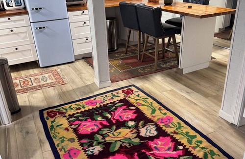 West Hartford Apartment | J Suite - Cozy Studio Apartmentnn