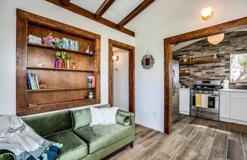 Yucca Valley House | J.T. Cottage