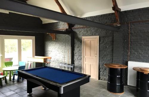Comines-Warneton House | Jachthuis Au Bois Du Gheer