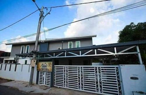 Cherang House | Jack Guest House KB 5 Rooms 4 Toilets - Max 20 pax