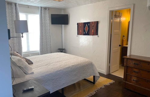 San Angelo Apartment | Jackalope Suite in Downtown San Angelo