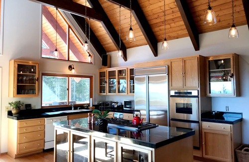 Indian Paintbrush House | Jackson Hole Cabin with Incredible Views - Hot Tub, Sauna, Private, Sleeps 8