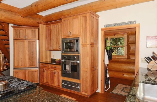 Stowe Area House | Jackson Hole in Stowe! - Premiere Log Home