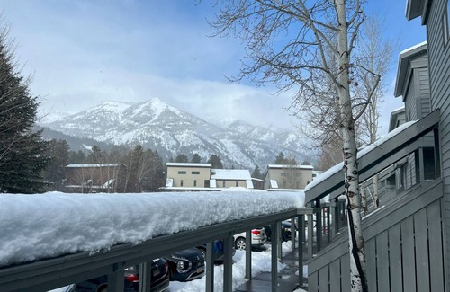 Moose Wilson Road Resort | Jackson Hole Ski Resort