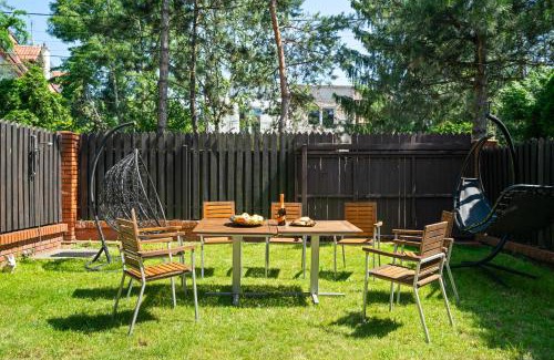Wawer Villa | Jacuzzi & BBQ Family Villa - No Parties Allowed
