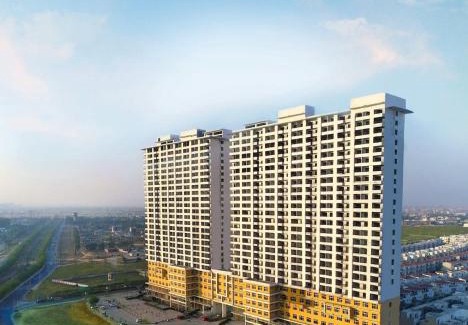 Greater Noida Apartment | Jacuzzi & Big Screen By Buddies Home