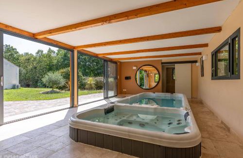 Montaigu-de-Quercy House | Jacuzzi - Spa de nage - Parc arboré