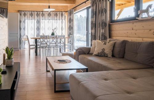 Ujsoy Apartment | Jagodówka