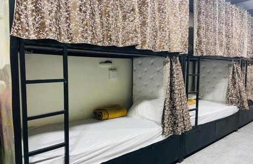 Sakinaka Hotel | Jai Shree Shyam Dormitory