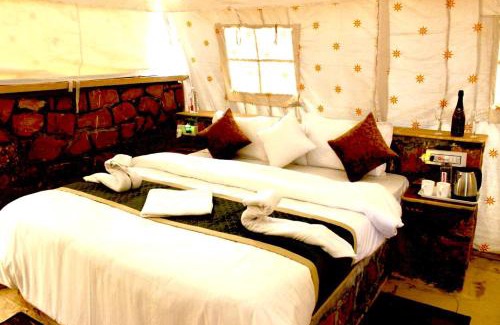 Amar Sagar Pol Hotel | Jaisalmer Padhaaro desert camp