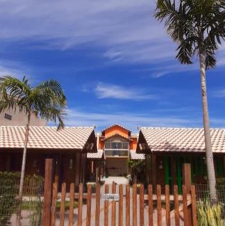 Pinheira House | Jajá Cabanas