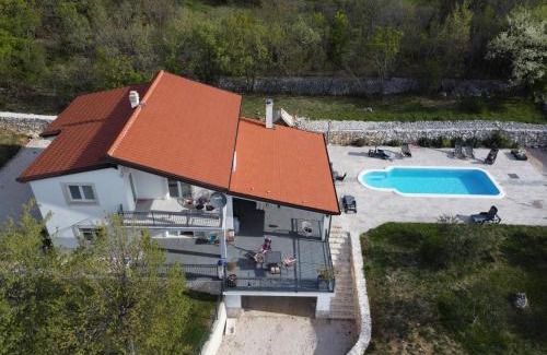 Imotski Villa | Jakov i Filip
