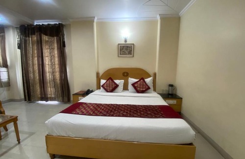 Jalandhar Hotel | Jalandhar Corporate Suites & Banquet Hall