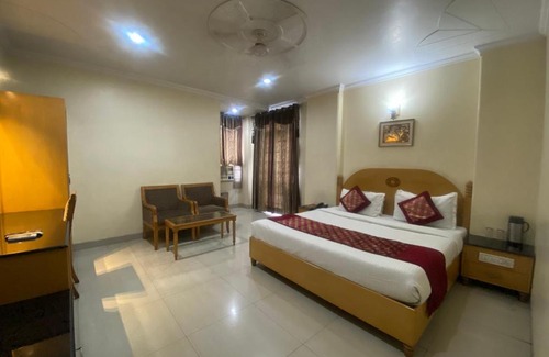 Jalandhar Hotel | Jalandhar Corporate Suites & Banquet Hall