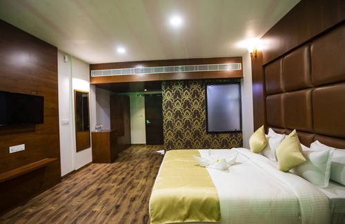 Nadiad Hotel | Jalashray Resort