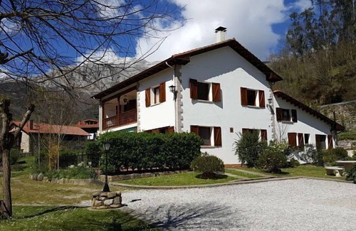 Penamellera Alta Apartment | Jana, Apt. Rural. Picos de Europa, near the beach, 4 +1 (5 persons)