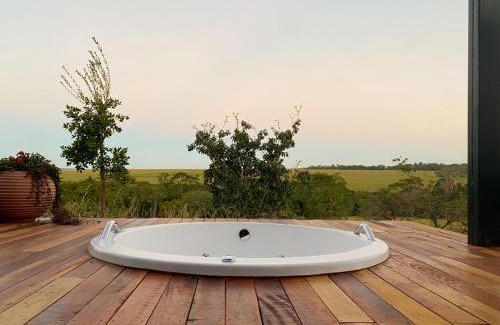 Santa Maria Ski Chalet | Janela Verde Container