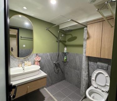 Kesawan Apartment | Japandi Serenity 1 king,1 queen,1 single bed 5pax