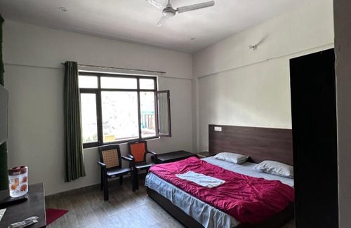 Gobind Dham Hotel | Jayant Residency