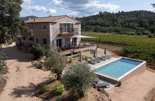 La Londe-les-Maures Apartment | Jean Paul bed and breakfast