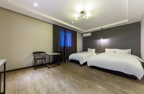 Cheongju Hotel | Jeongju Ochang Hotel Bom