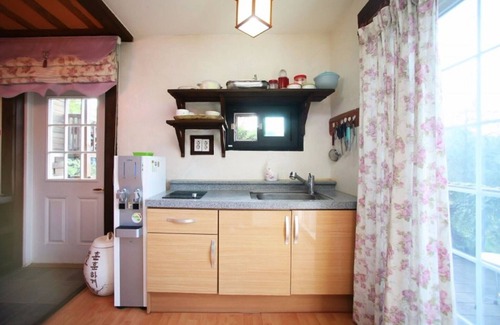 Sabuk House | Jeongseon Haetbinnuri Pension