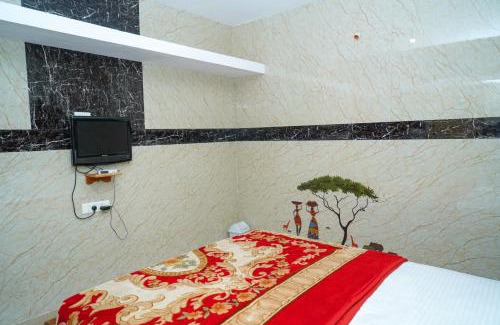 Ooty Hotel | Jevis daffodils