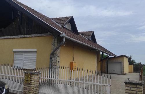 Vojvodina Apartment | Jezero apartman privatnost