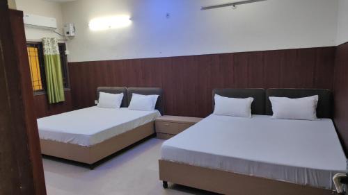 Vrindavan House | Jhellum aroarvansh guest house