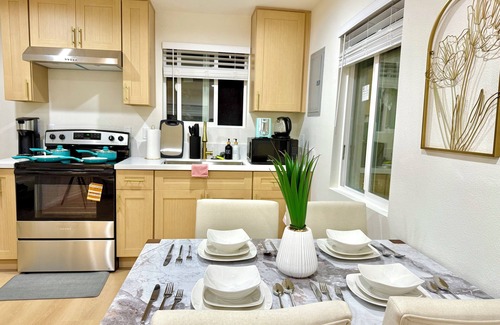 Upland House | Jie’s Cozy private Guesthouse · New 1B1B in Upland