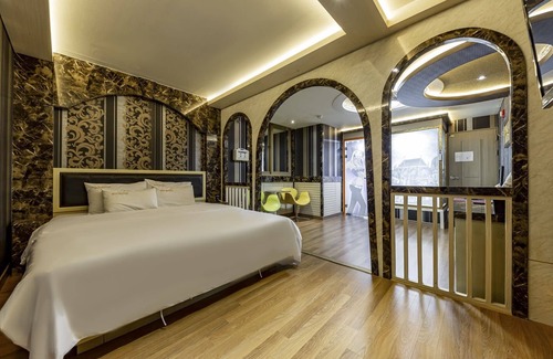 Chinju Hotel | Jinju Hotel Beach