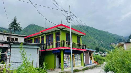 Banjar House | JIYAHA WATERFALL AND SNOW VIEW Homestay
